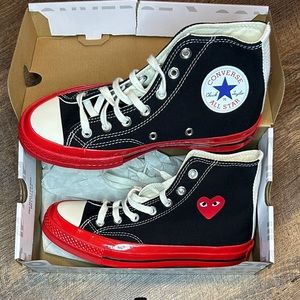 Converse x Comme des Garçons PLAY Chuck 70
Style: A01793C_050